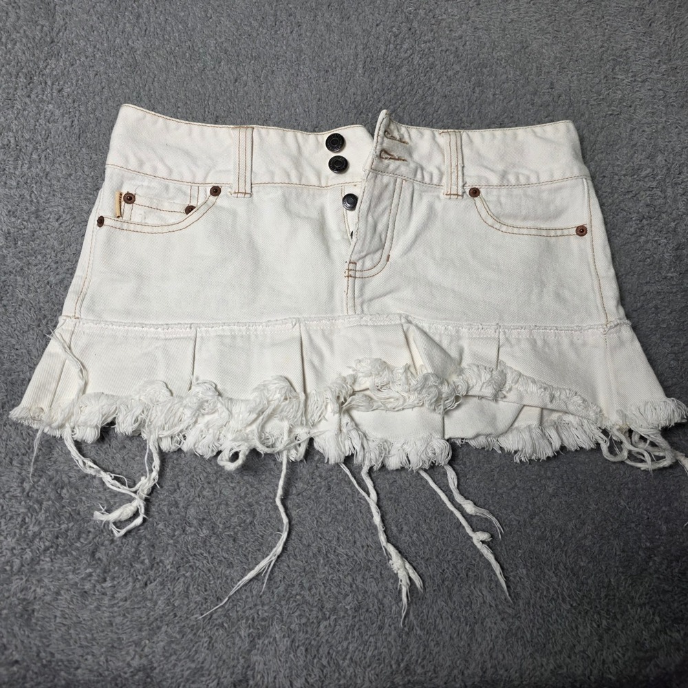 Hollister Womens 5 Denim Mini Skirt White Distressed Frayed Pleated Ruffle Y2K